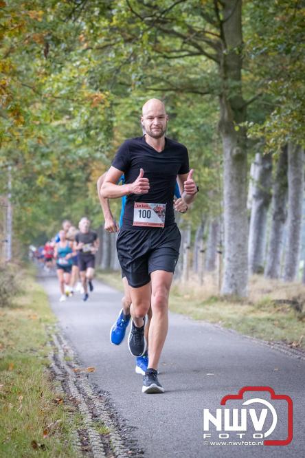 Run Oldebroek 2025 trekt opnieuw veel deelnemers die rennen voor het werk van GlobalRize. - © NWVFoto.nl