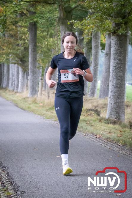 Run Oldebroek 2025 trekt opnieuw veel deelnemers die rennen voor het werk van GlobalRize. - © NWVFoto.nl