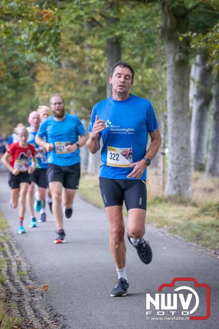 Run Oldebroek 2025 trekt opnieuw veel deelnemers die rennen voor het werk van GlobalRize. - © NWVFoto.nl