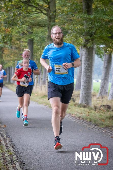 Run Oldebroek 2025 trekt opnieuw veel deelnemers die rennen voor het werk van GlobalRize. - © NWVFoto.nl