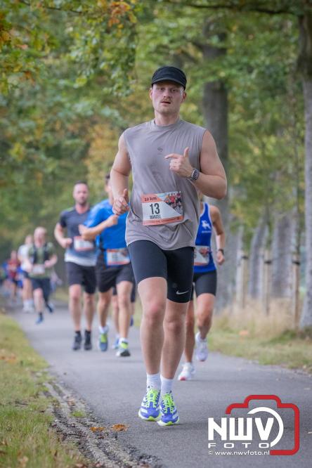 Run Oldebroek 2025 trekt opnieuw veel deelnemers die rennen voor het werk van GlobalRize. - © NWVFoto.nl