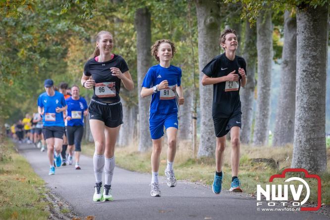 Run Oldebroek 2025 trekt opnieuw veel deelnemers die rennen voor het werk van GlobalRize. - © NWVFoto.nl