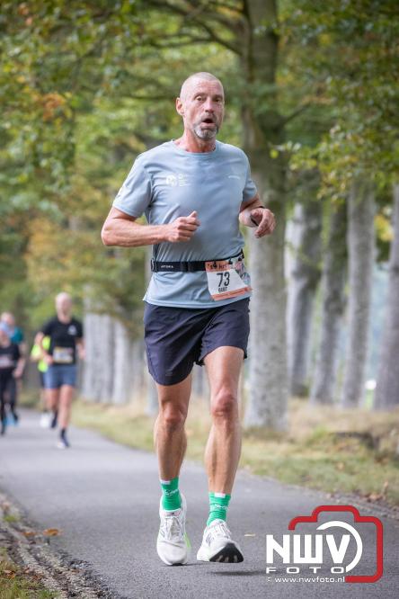 Run Oldebroek 2025 trekt opnieuw veel deelnemers die rennen voor het werk van GlobalRize. - © NWVFoto.nl