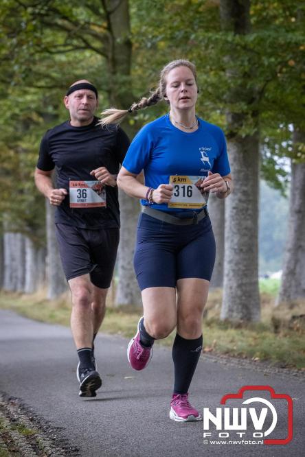 Run Oldebroek 2025 trekt opnieuw veel deelnemers die rennen voor het werk van GlobalRize. - © NWVFoto.nl