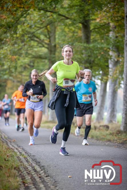 Run Oldebroek 2025 trekt opnieuw veel deelnemers die rennen voor het werk van GlobalRize. - © NWVFoto.nl