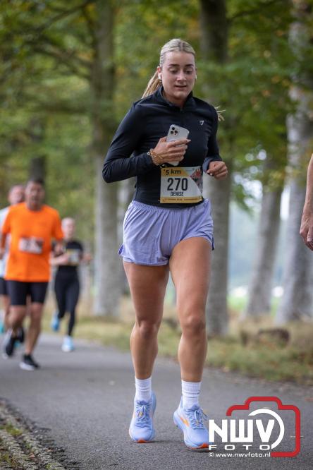 Run Oldebroek 2025 trekt opnieuw veel deelnemers die rennen voor het werk van GlobalRize. - © NWVFoto.nl