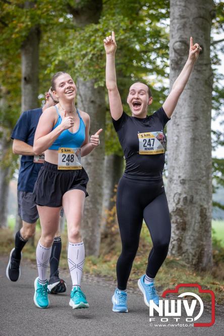 Run Oldebroek 2025 trekt opnieuw veel deelnemers die rennen voor het werk van GlobalRize. - © NWVFoto.nl