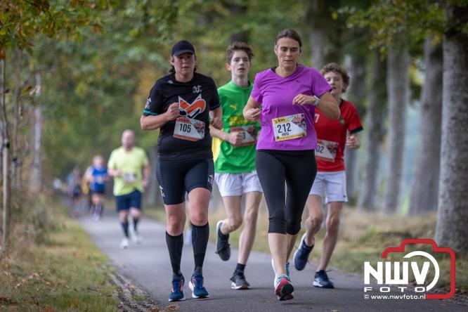Run Oldebroek 2025 trekt opnieuw veel deelnemers die rennen voor het werk van GlobalRize. - © NWVFoto.nl
