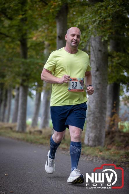 Run Oldebroek 2025 trekt opnieuw veel deelnemers die rennen voor het werk van GlobalRize. - © NWVFoto.nl