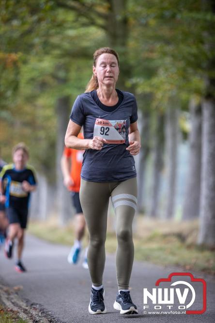 Run Oldebroek 2025 trekt opnieuw veel deelnemers die rennen voor het werk van GlobalRize. - © NWVFoto.nl
