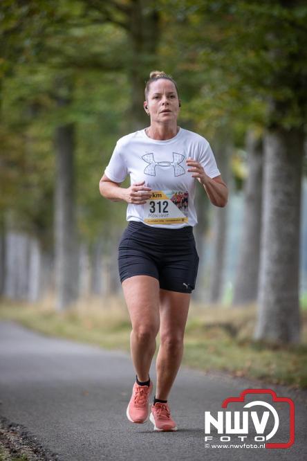 Run Oldebroek 2025 trekt opnieuw veel deelnemers die rennen voor het werk van GlobalRize. - © NWVFoto.nl