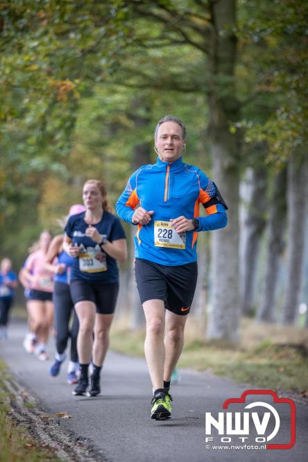 Run Oldebroek 2025 trekt opnieuw veel deelnemers die rennen voor het werk van GlobalRize. - © NWVFoto.nl