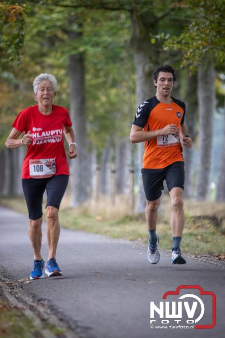 Run Oldebroek 2025 trekt opnieuw veel deelnemers die rennen voor het werk van GlobalRize. - © NWVFoto.nl