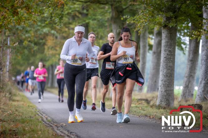 Run Oldebroek 2025 trekt opnieuw veel deelnemers die rennen voor het werk van GlobalRize. - © NWVFoto.nl