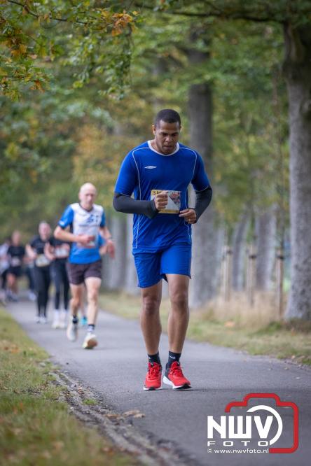 Run Oldebroek 2025 trekt opnieuw veel deelnemers die rennen voor het werk van GlobalRize. - © NWVFoto.nl