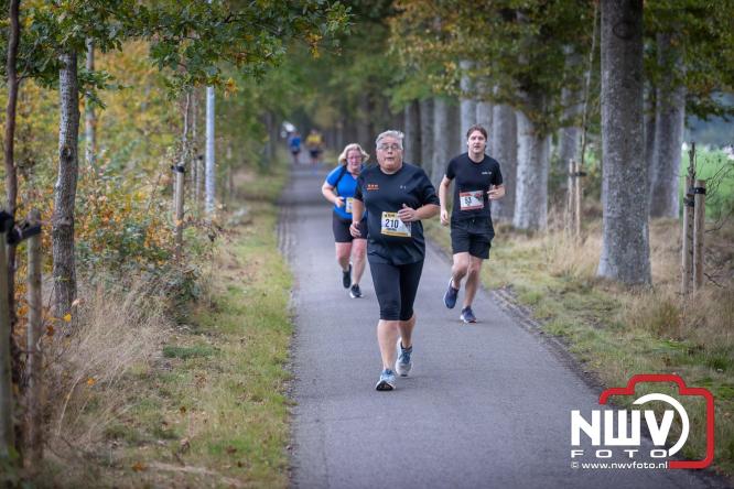 Run Oldebroek 2025 trekt opnieuw veel deelnemers die rennen voor het werk van GlobalRize. - © NWVFoto.nl