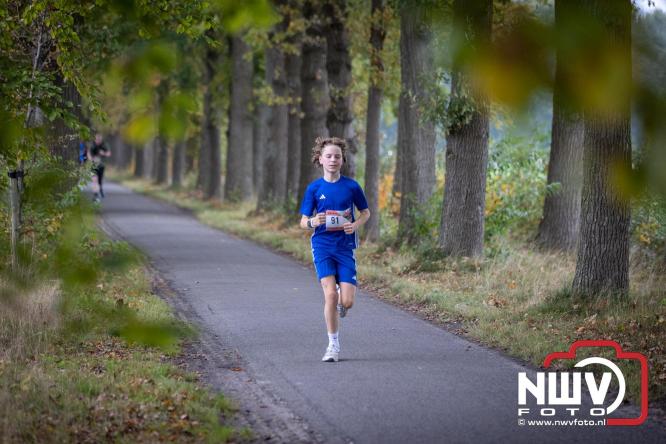 Run Oldebroek 2025 trekt opnieuw veel deelnemers die rennen voor het werk van GlobalRize. - © NWVFoto.nl