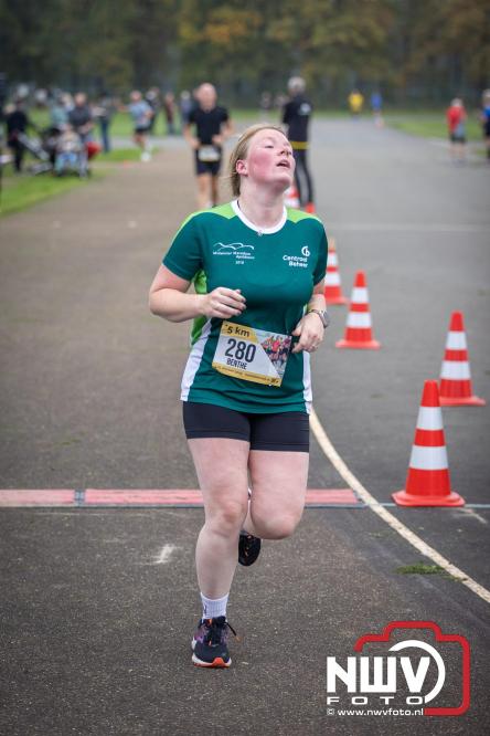 Run Oldebroek 2025 trekt opnieuw veel deelnemers die rennen voor het werk van GlobalRize. - © NWVFoto.nl