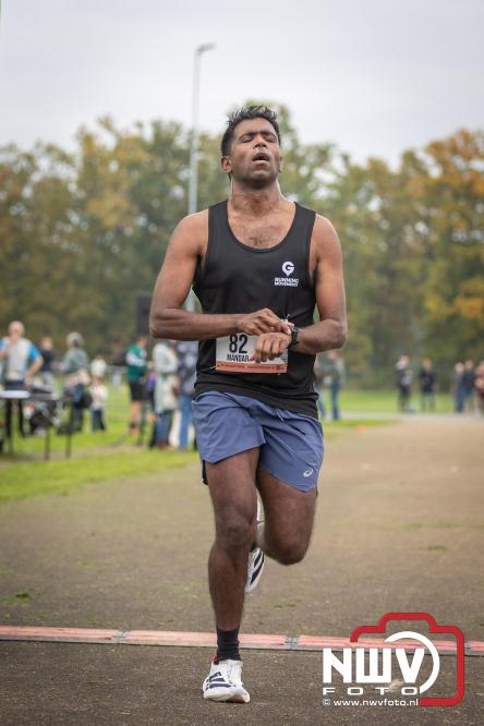 Run Oldebroek 2025 trekt opnieuw veel deelnemers die rennen voor het werk van GlobalRize. - © NWVFoto.nl