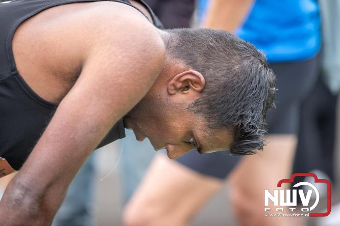 Run Oldebroek 2025 trekt opnieuw veel deelnemers die rennen voor het werk van GlobalRize. - © NWVFoto.nl