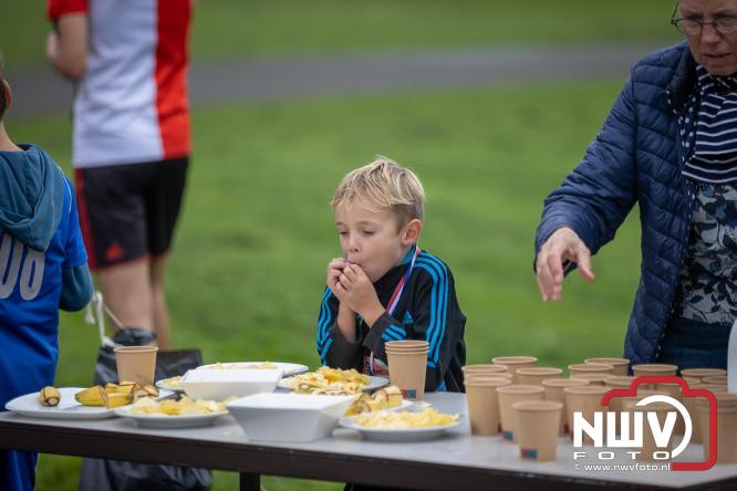 Run Oldebroek 2025 trekt opnieuw veel deelnemers die rennen voor het werk van GlobalRize. - © NWVFoto.nl