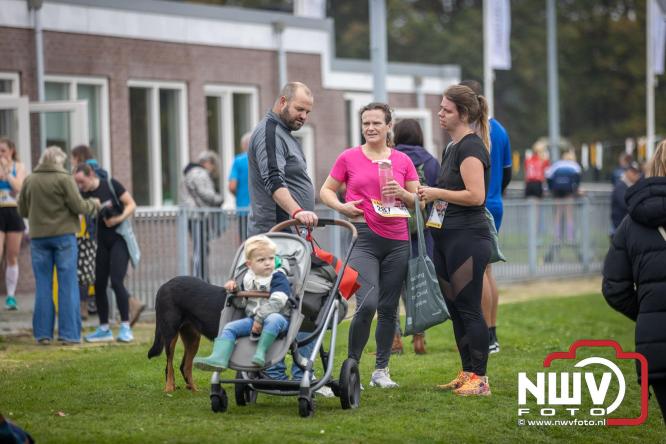 Run Oldebroek 2025 trekt opnieuw veel deelnemers die rennen voor het werk van GlobalRize. - © NWVFoto.nl