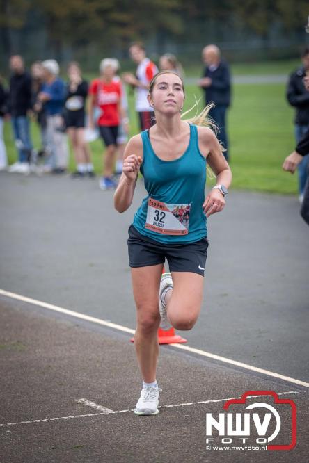 Run Oldebroek 2025 trekt opnieuw veel deelnemers die rennen voor het werk van GlobalRize. - © NWVFoto.nl