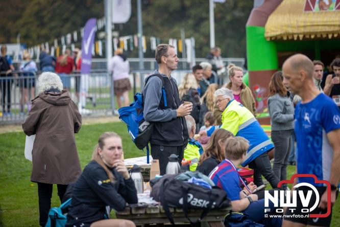Run Oldebroek 2025 trekt opnieuw veel deelnemers die rennen voor het werk van GlobalRize. - © NWVFoto.nl