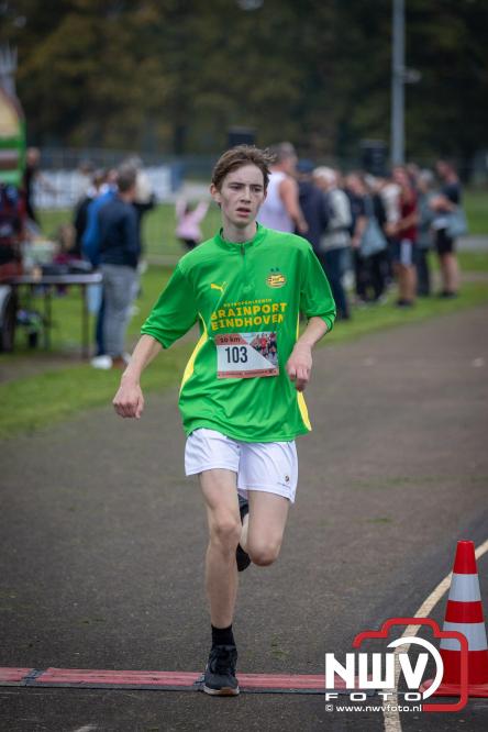 Run Oldebroek 2025 trekt opnieuw veel deelnemers die rennen voor het werk van GlobalRize. - © NWVFoto.nl