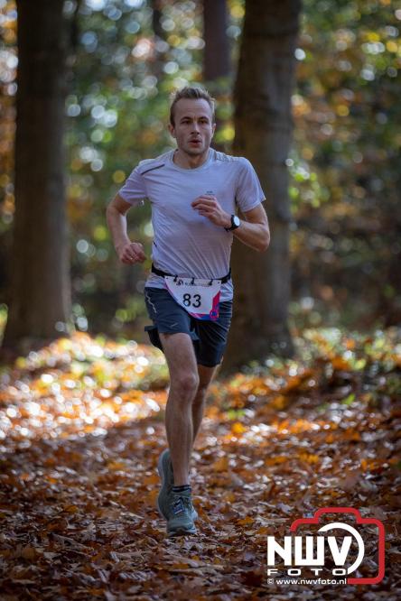 A.Vogelloop door de bossen op 't Harde  levert 17.000 euro op voor het Mooi Leven Huis in Zwolle. - © NWVFoto.nl