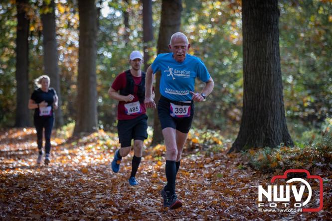 A.Vogelloop door de bossen op 't Harde  levert 17.000 euro op voor het Mooi Leven Huis in Zwolle. - © NWVFoto.nl