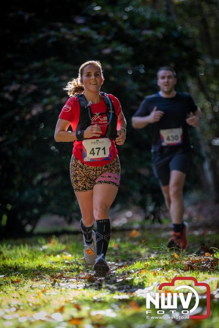 A.Vogelloop door de bossen op 't Harde  levert 17.000 euro op voor het Mooi Leven Huis in Zwolle. - © NWVFoto.nl