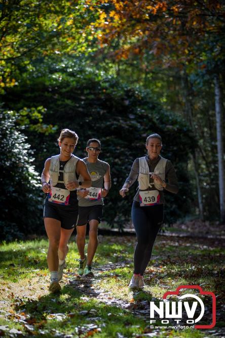 A.Vogelloop door de bossen op 't Harde  levert 17.000 euro op voor het Mooi Leven Huis in Zwolle. - © NWVFoto.nl
