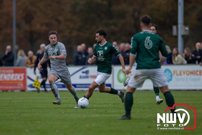 De wedstrijd sv 't Harde tegen de Oldebroeker buurman Owios werd op eigen veld gewonnen door 't Harde met 1-0 - &copy; NWVFoto.nl