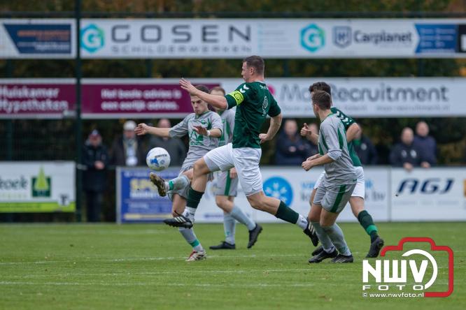 De wedstrijd sv 't Harde tegen de Oldebroeker buurman Owios werd op eigen veld gewonnen door 't Harde met 1-0 - &copy; NWVFoto.nl