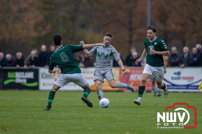 De wedstrijd sv 't Harde tegen de Oldebroeker buurman Owios werd op eigen veld gewonnen door 't Harde met 1-0 - &copy; NWVFoto.nl