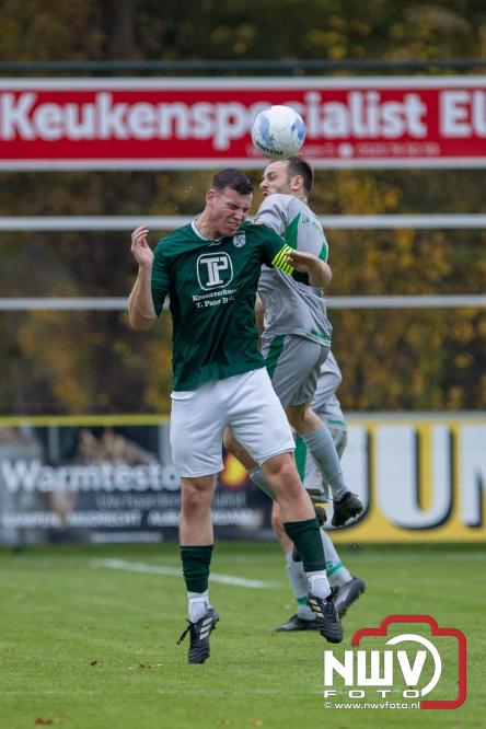 De wedstrijd sv 't Harde tegen de Oldebroeker buurman Owios werd op eigen veld gewonnen door 't Harde met 1-0 - &copy; NWVFoto.nl