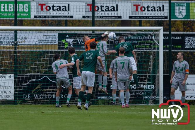 De wedstrijd sv 't Harde tegen de Oldebroeker buurman Owios werd op eigen veld gewonnen door 't Harde met 1-0 - &copy; NWVFoto.nl