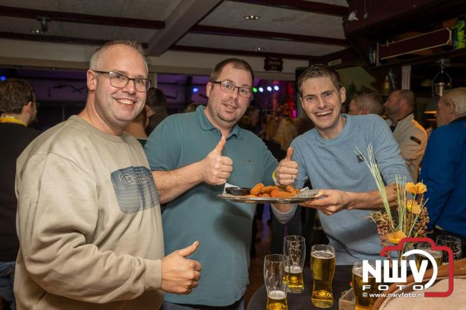 Fanclubavond in de Bouwakker Hattemerbroek ter gelegenheid van 30 jaar Het IJssel Duo. - © NWVFoto.nl