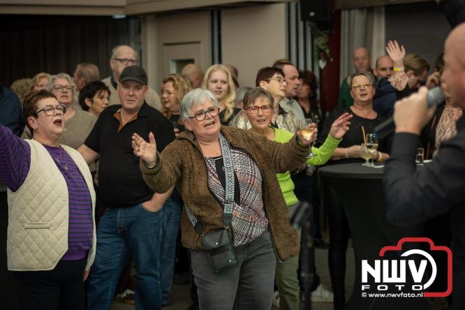 Fanclubavond in de Bouwakker Hattemerbroek ter gelegenheid van 30 jaar Het IJssel Duo. - © NWVFoto.nl