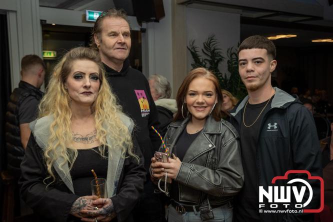 Fanclubavond in de Bouwakker Hattemerbroek ter gelegenheid van 30 jaar Het IJssel Duo. - © NWVFoto.nl
