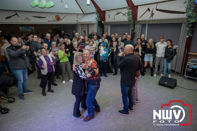 Fanclubavond in de Bouwakker Hattemerbroek ter gelegenheid van 30 jaar Het IJssel Duo. - © NWVFoto.nl