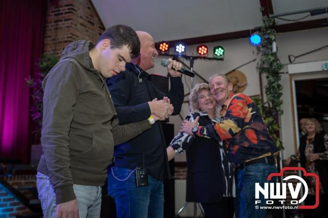 Fanclubavond in de Bouwakker Hattemerbroek ter gelegenheid van 30 jaar Het IJssel Duo. - © NWVFoto.nl