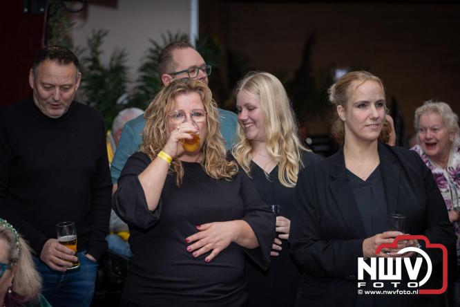 Fanclubavond in de Bouwakker Hattemerbroek ter gelegenheid van 30 jaar Het IJssel Duo. - © NWVFoto.nl