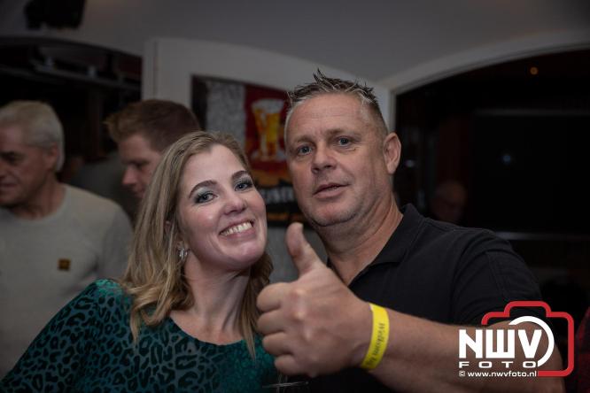 Fanclubavond in de Bouwakker Hattemerbroek ter gelegenheid van 30 jaar Het IJssel Duo. - © NWVFoto.nl