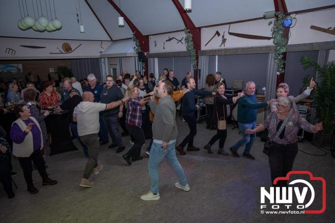 Fanclubavond in de Bouwakker Hattemerbroek ter gelegenheid van 30 jaar Het IJssel Duo. - © NWVFoto.nl