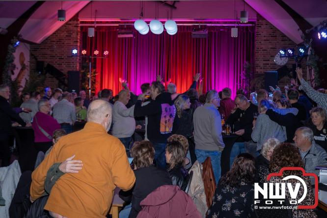 Fanclubavond in de Bouwakker Hattemerbroek ter gelegenheid van 30 jaar Het IJssel Duo. - © NWVFoto.nl