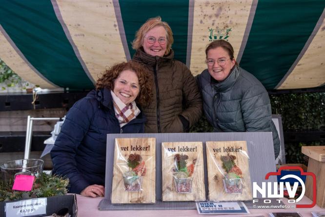 Kerstmarkt rond de molen Oostendorp, organisatie wint vrijwilligerscompliment 2025 gemeente Elburg. - &copy; NWVFoto.nl