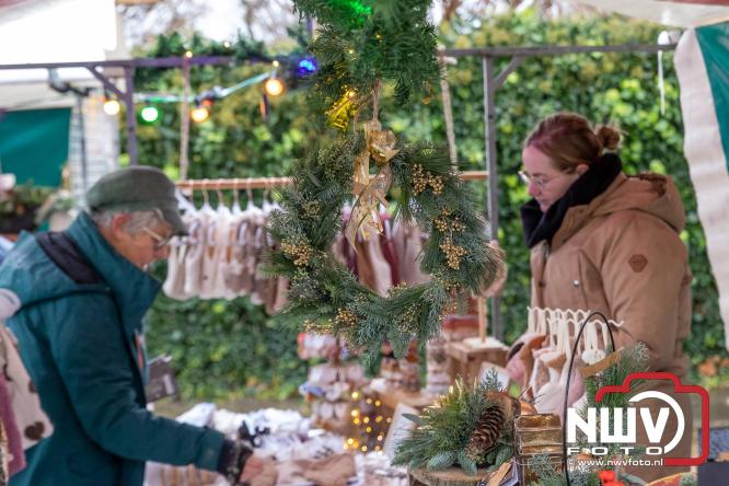 Kerstmarkt rond de molen Oostendorp, organisatie wint vrijwilligerscompliment 2025 gemeente Elburg. - &copy; NWVFoto.nl