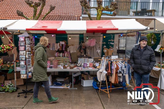 Kerstmarkt rond de molen Oostendorp, organisatie wint vrijwilligerscompliment 2025 gemeente Elburg. - &copy; NWVFoto.nl